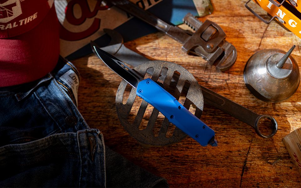 Ultimate Fathers Day Gift: RavenCrest Tactical OTF Knife