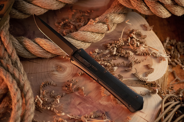 Side Fire Covert Reaver OTF Knife